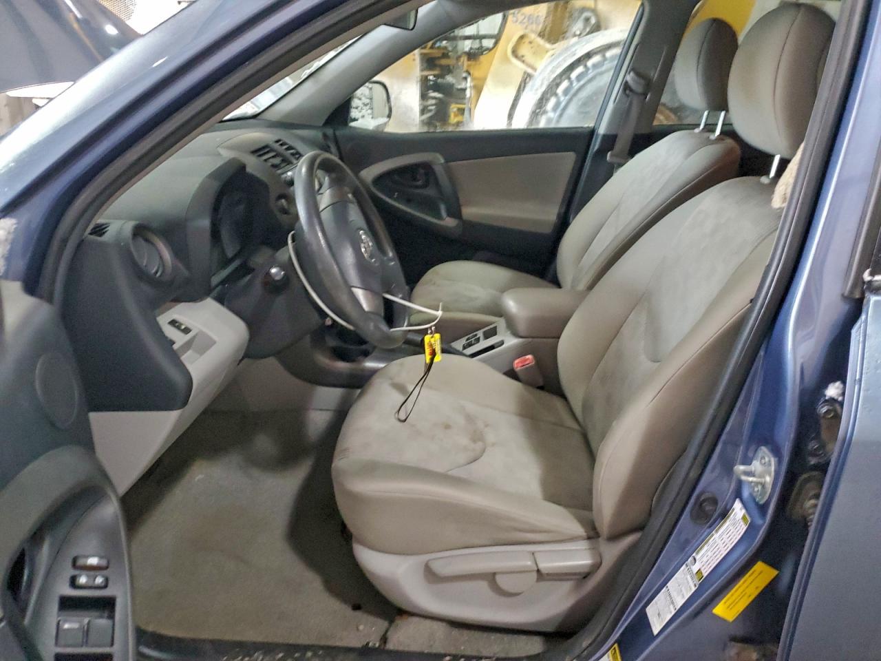 2009 TOYOTA RAV4 photo 7