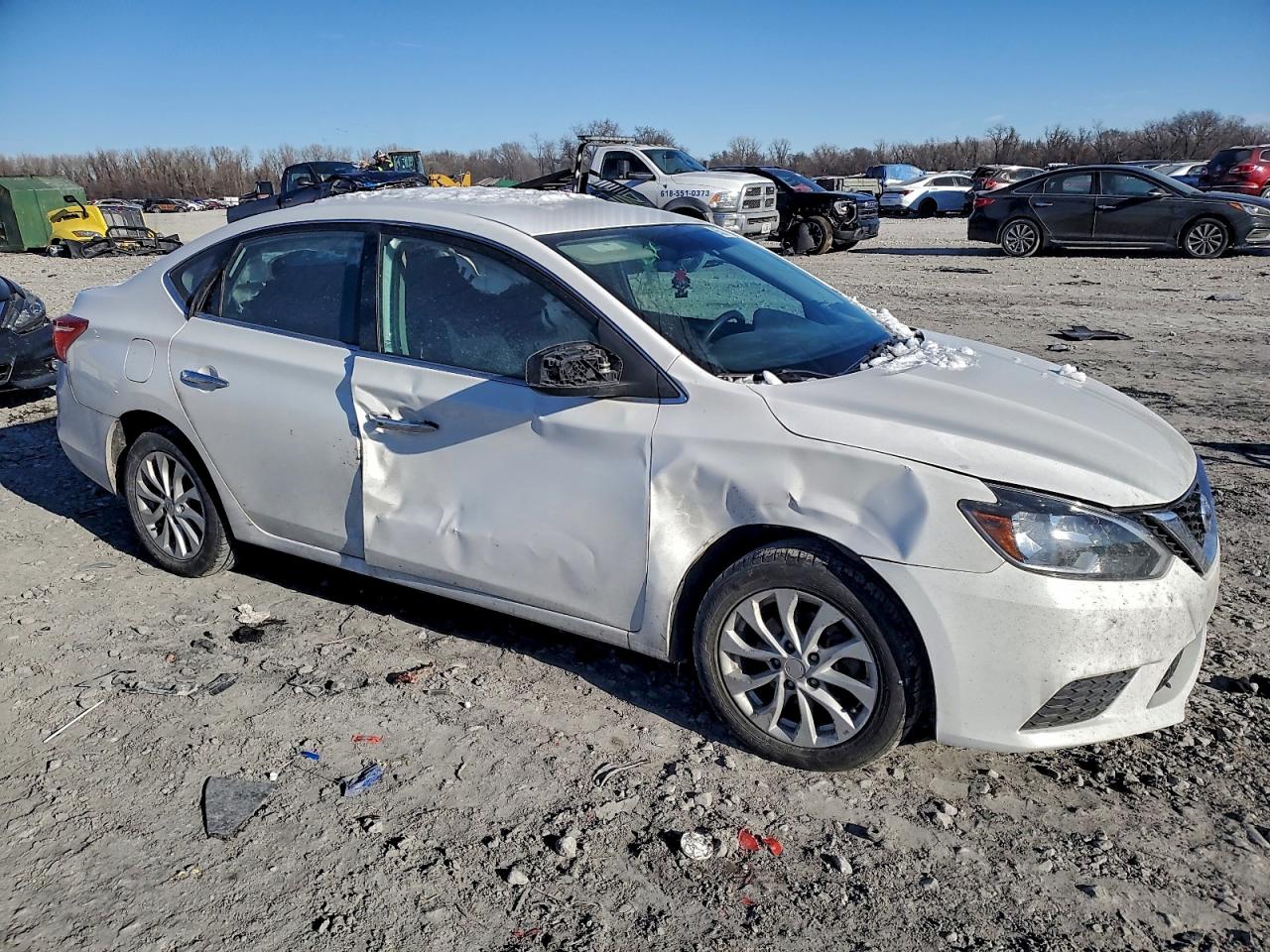 2019 NISSAN SENTRA S photo 4