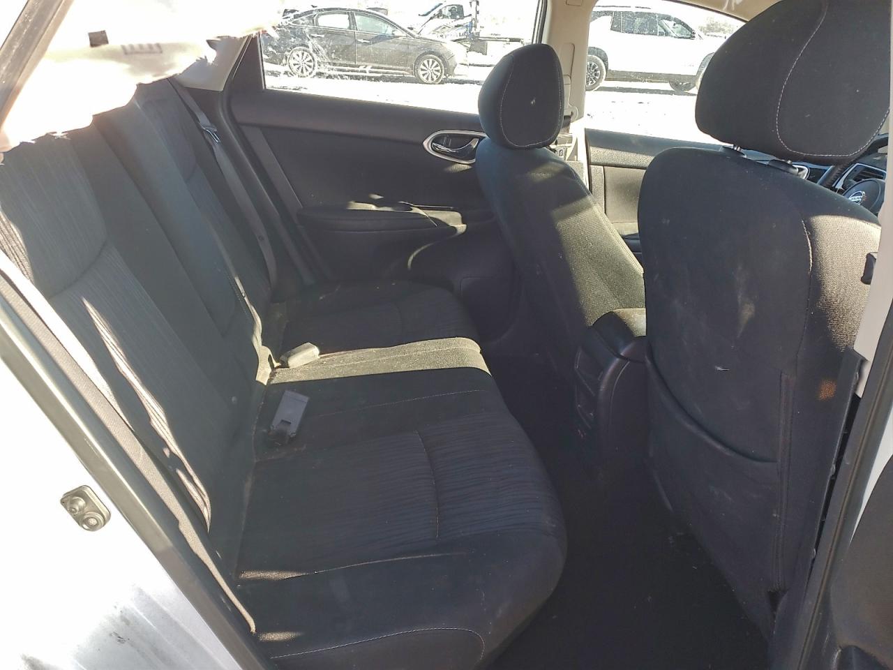 2019 NISSAN SENTRA S photo 10