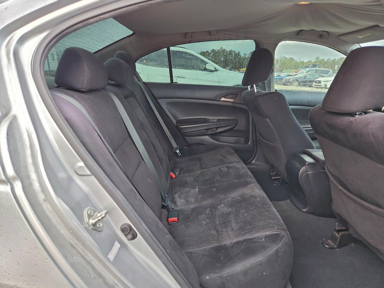 2012 HONDA ACCORD LX photo 10
