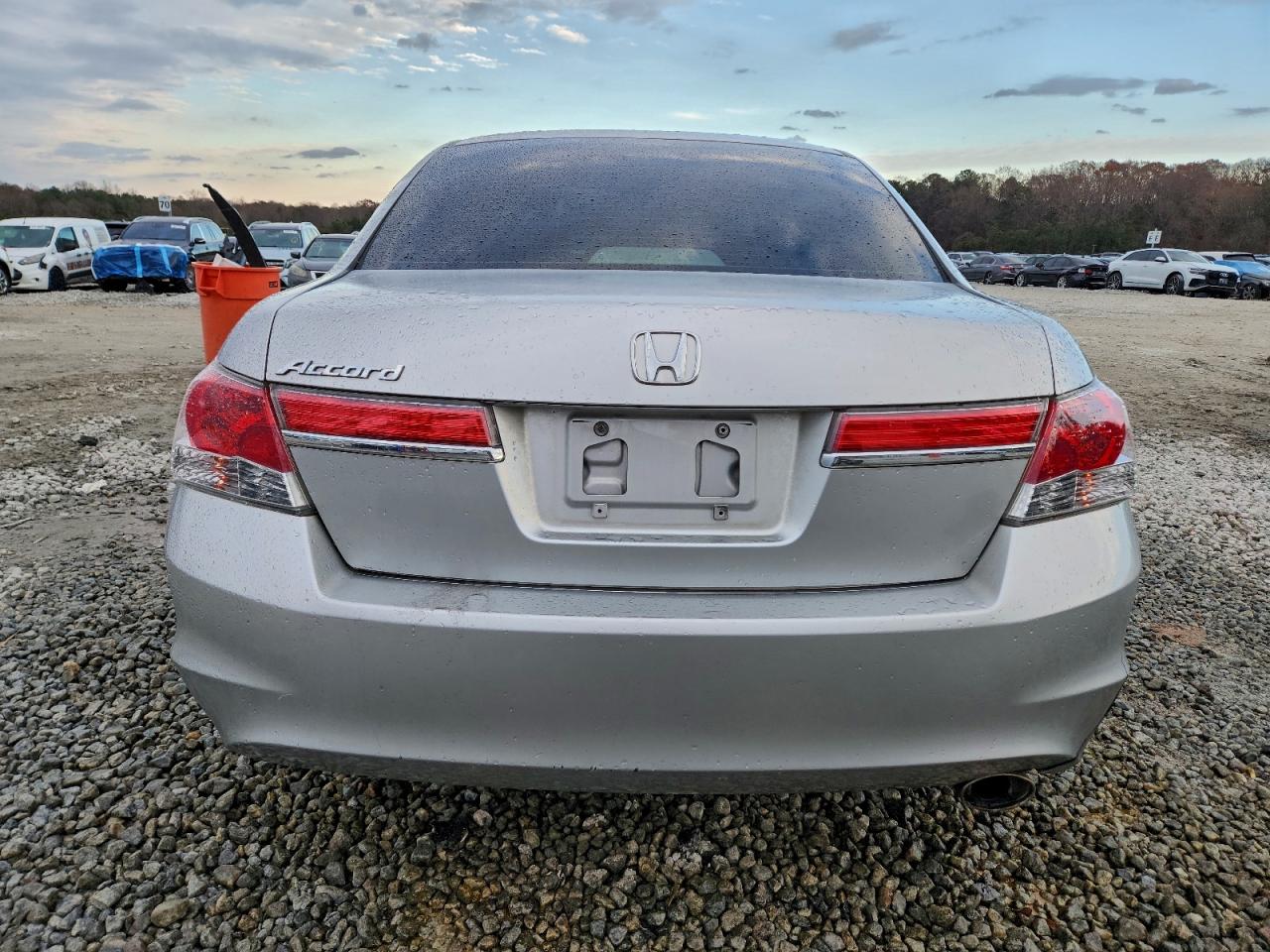 2012 HONDA ACCORD LX photo 6