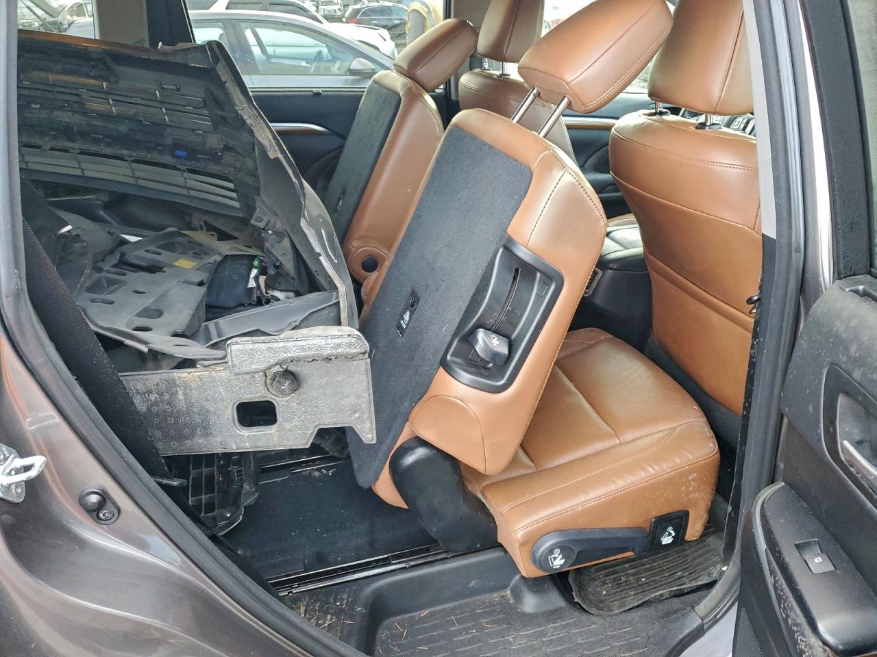 2017 TOYOTA HIGHLANDER HYBRID LIMITED PLATINUM photo 11