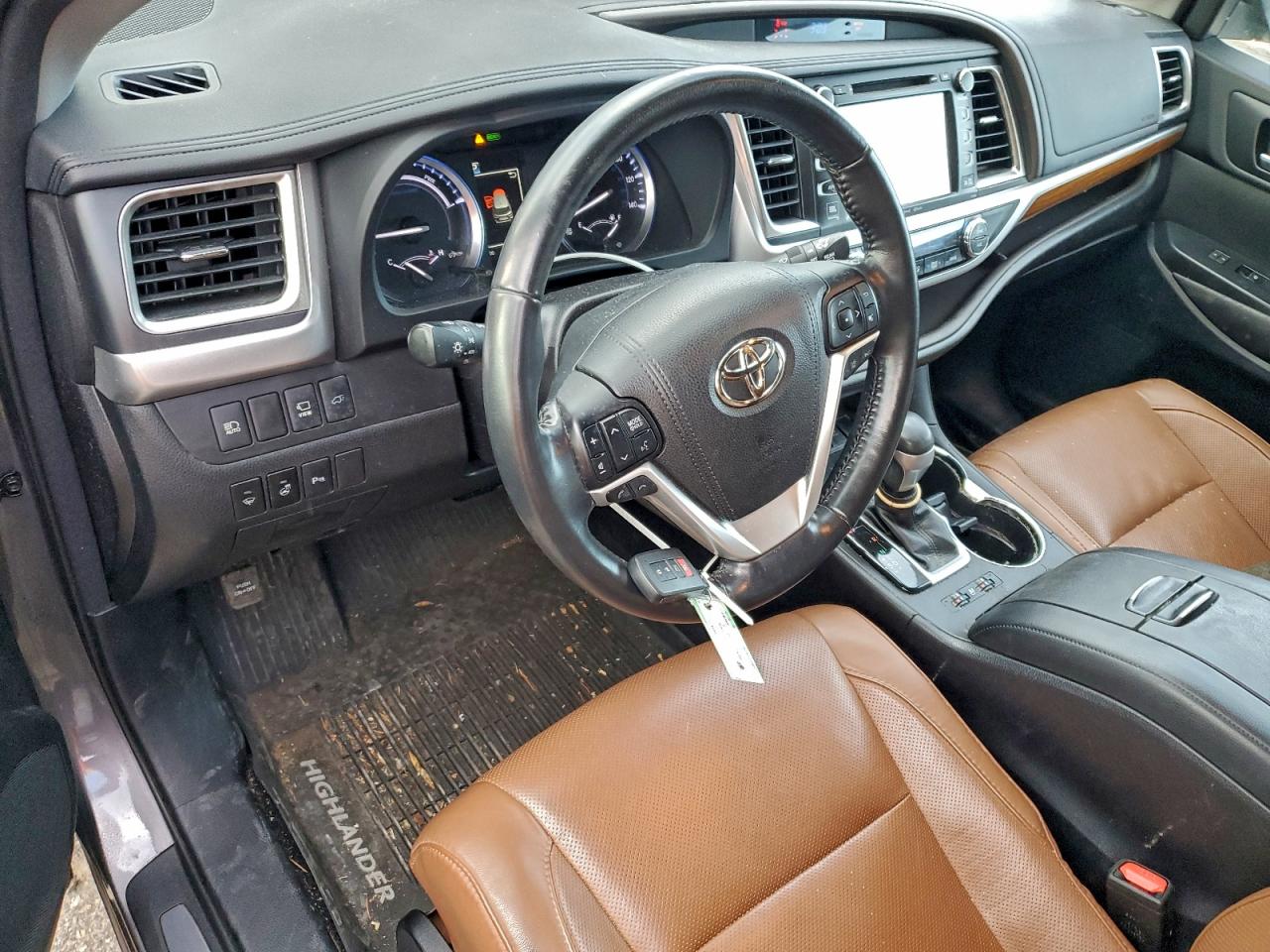 2017 TOYOTA HIGHLANDER HYBRID LIMITED PLATINUM photo 8
