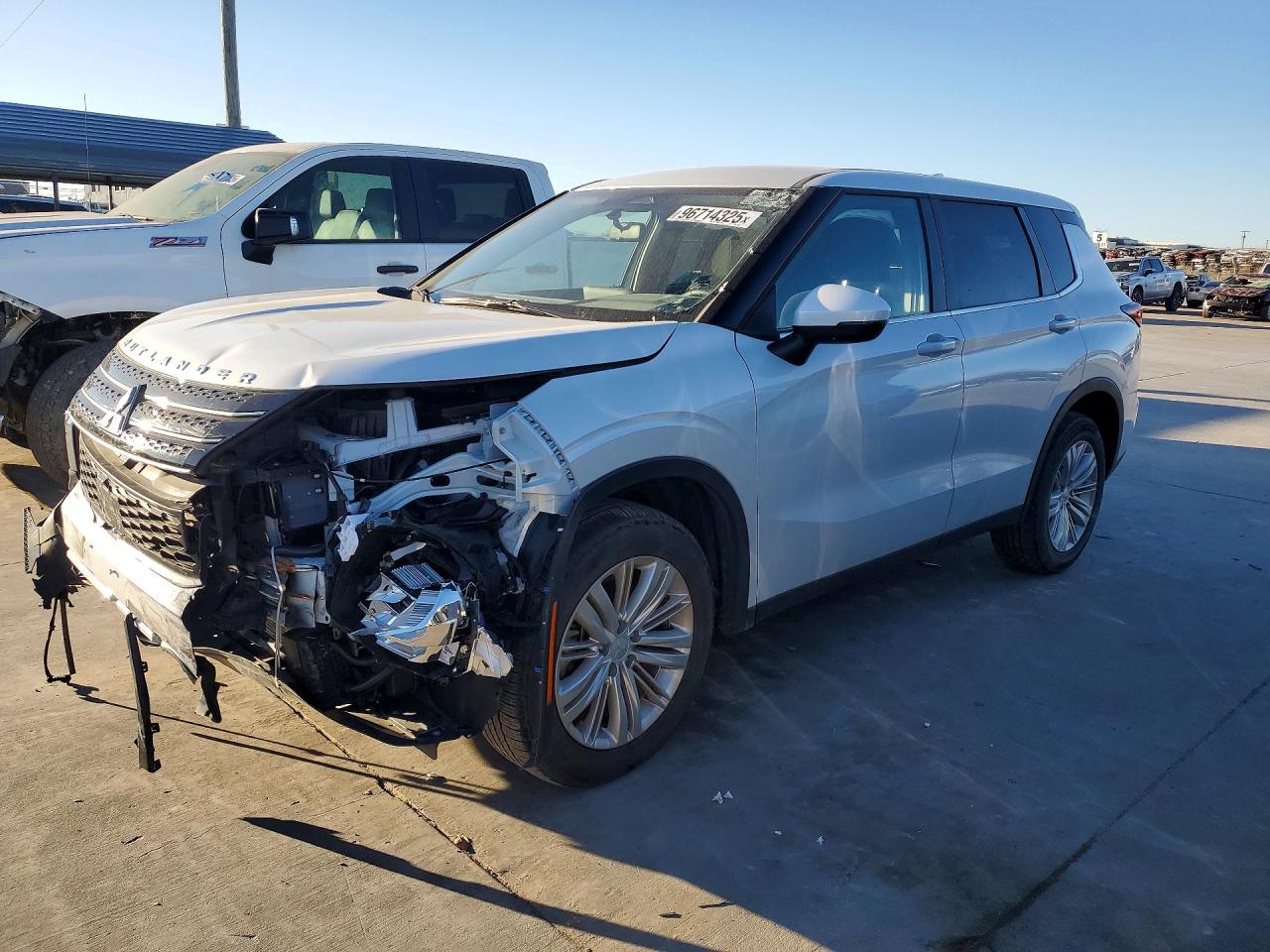 2024 MITSUBISHI OUTLANDER