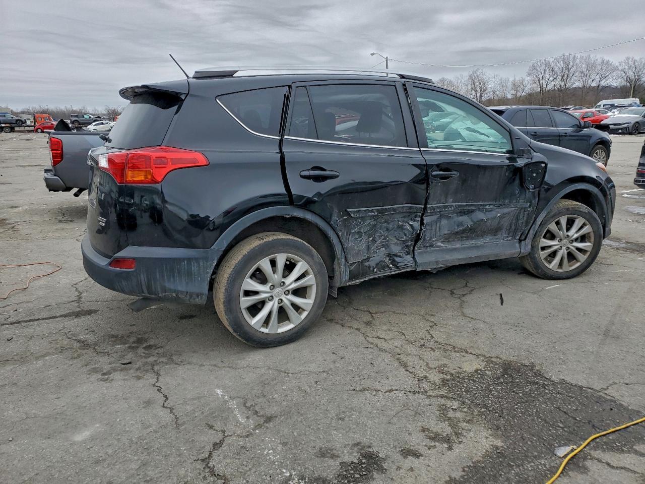 2015 TOYOTA RAV4 LIMITED photo 3