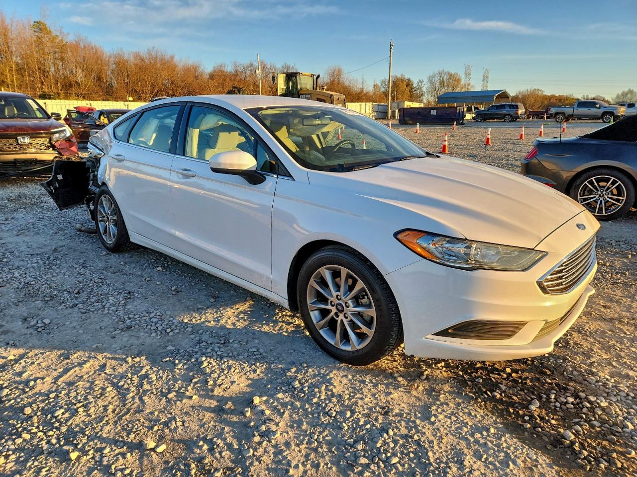 2017 FORD FUSION SE photo 4