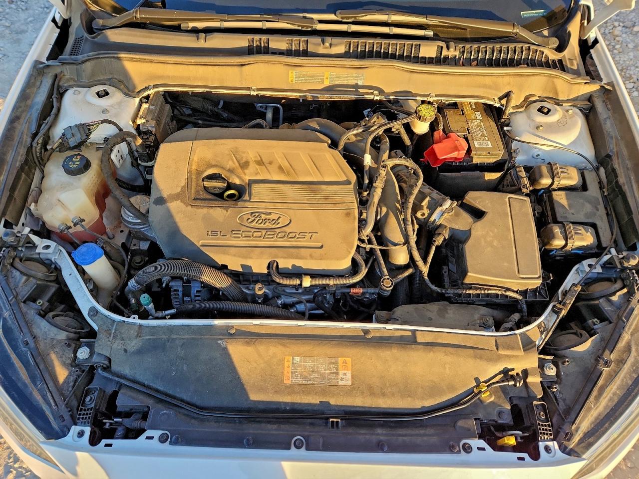 2017 FORD FUSION SE photo 11