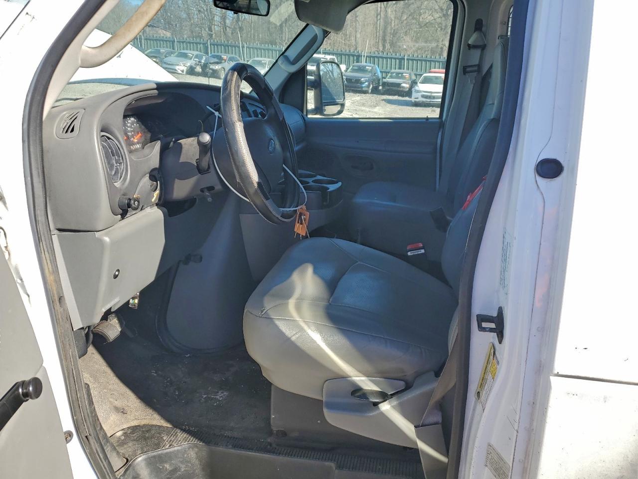 2007 FORD ECONOLINE E250 VAN photo 7
