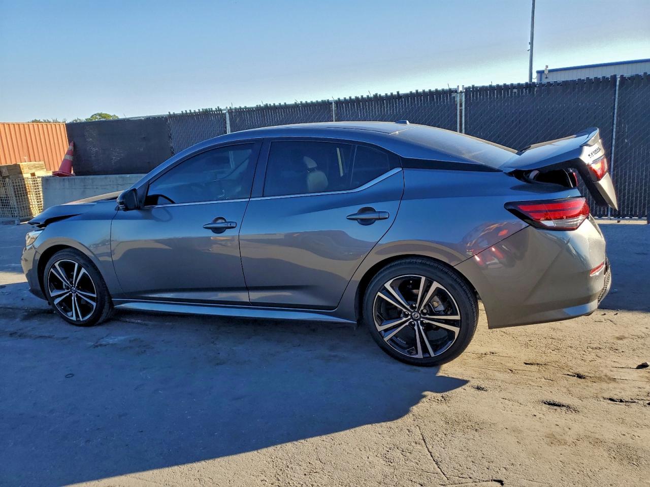 2023 NISSAN SENTRA SR photo 2