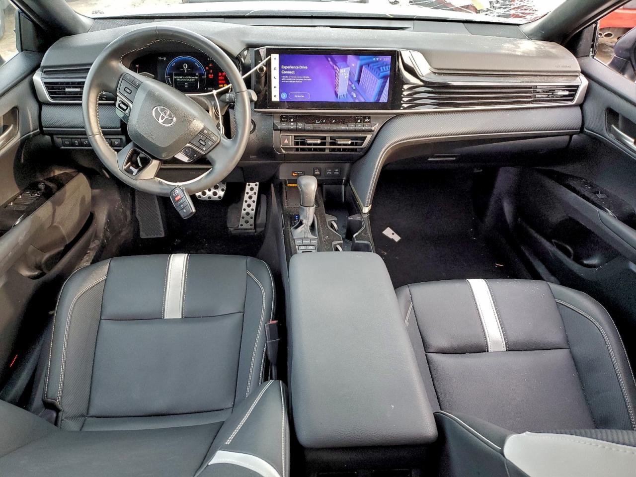 2025 TOYOTA CAMRY XSE photo 8