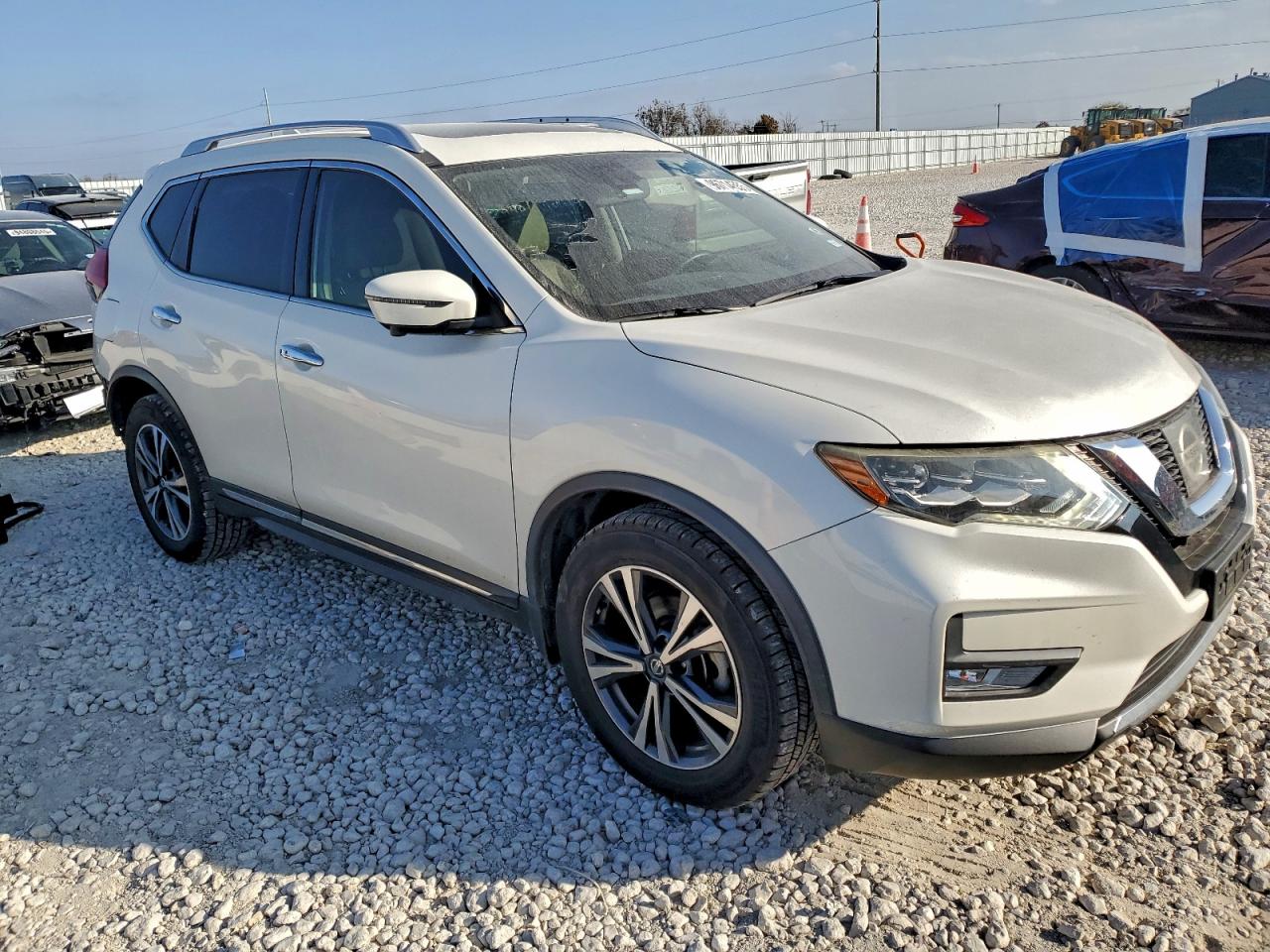 2017 NISSAN ROGUE S photo 4