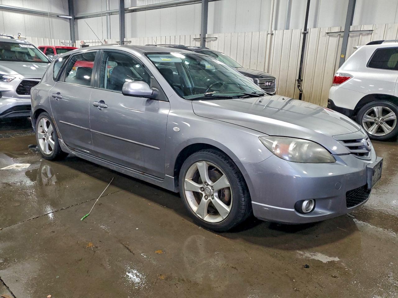 2004 MAZDA 3 HATCHBACK photo 4