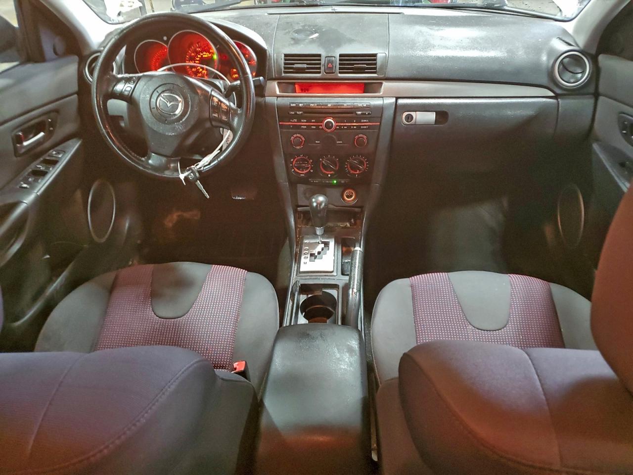 2004 MAZDA 3 HATCHBACK photo 8