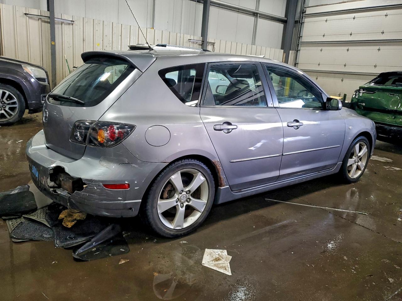 2004 MAZDA 3 HATCHBACK photo 3