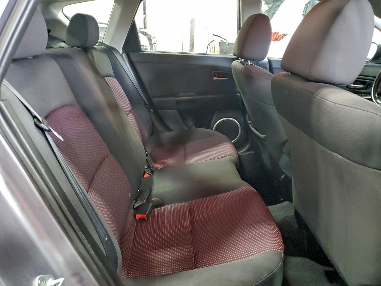 2004 MAZDA 3 HATCHBACK photo 10