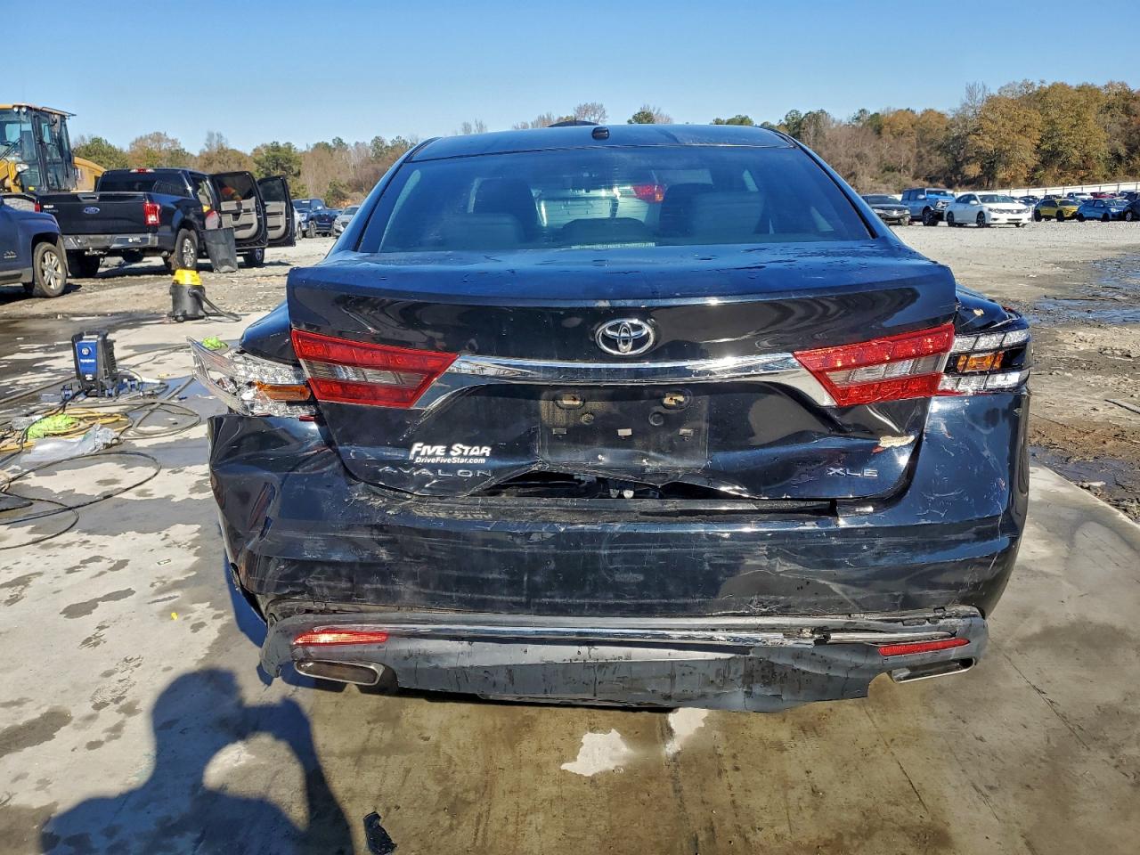 2016 TOYOTA AVALON XLE photo 6