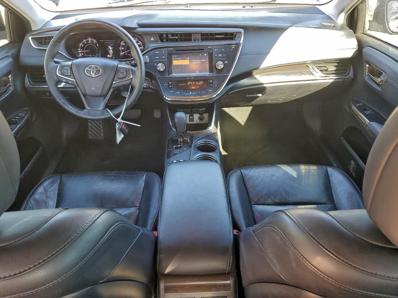 2016 TOYOTA AVALON XLE photo 8