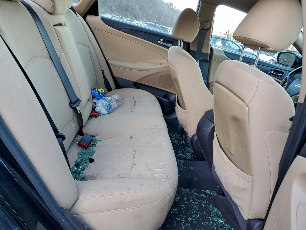 2012 HYUNDAI SONATA GLS photo 10