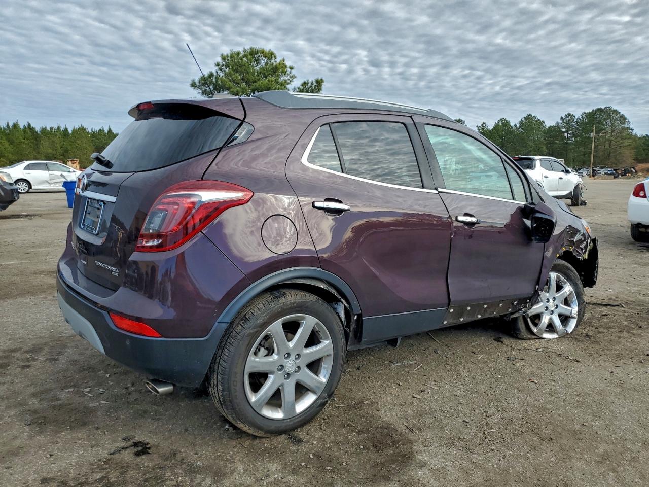 2018 BUICK ENCORE PREMIUM photo 3