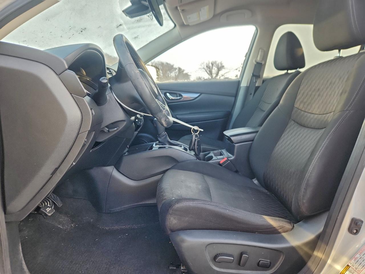 2019 NISSAN ROGUE S photo 7
