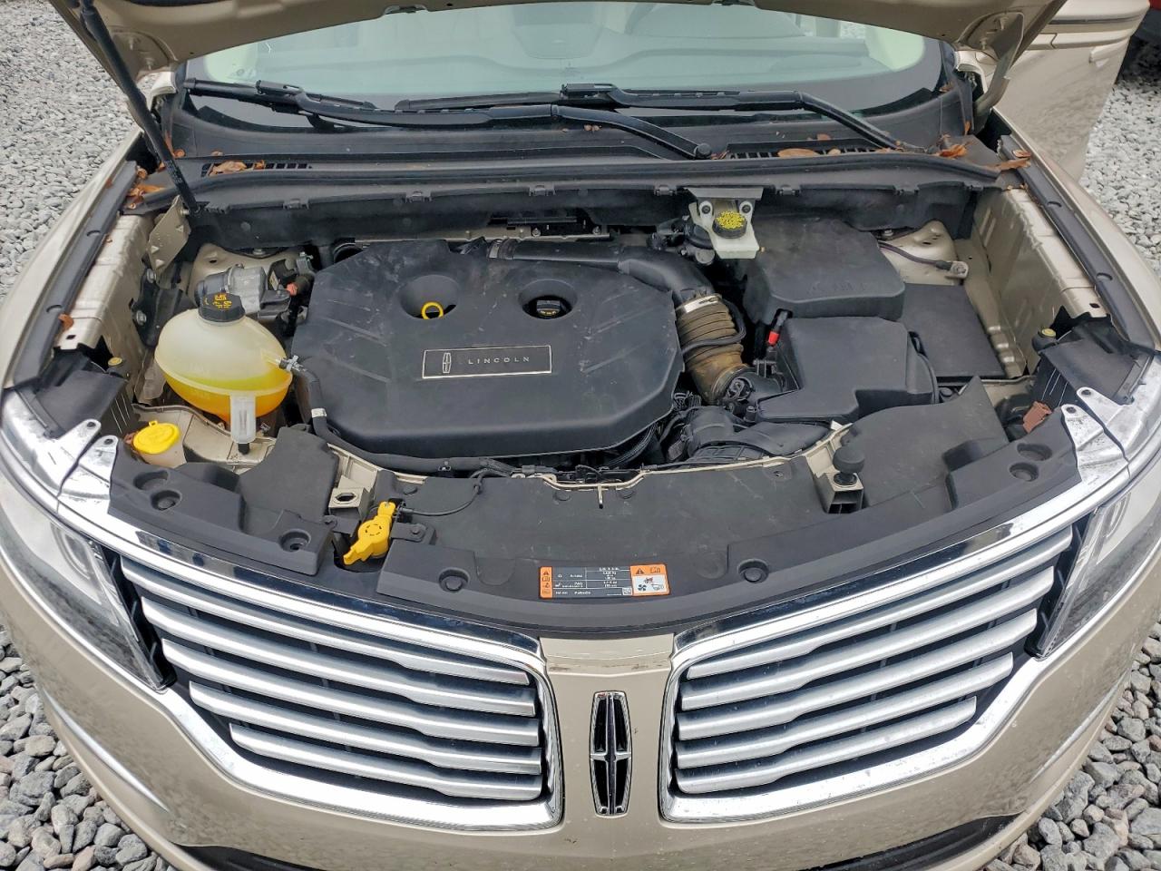 2017 LINCOLN MKC RESERVE photo 11