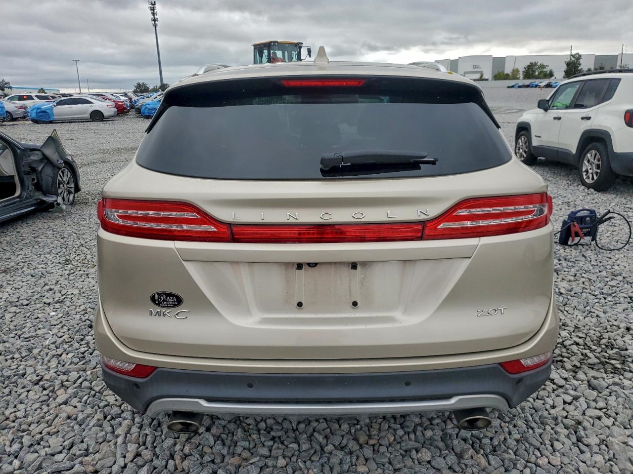 2017 LINCOLN MKC RESERVE photo 6