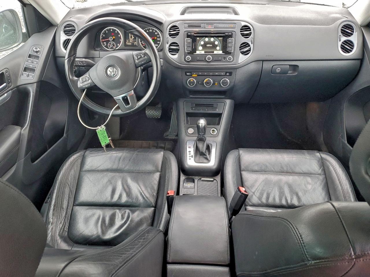 2013 VOLKSWAGEN TIGUAN S photo 8