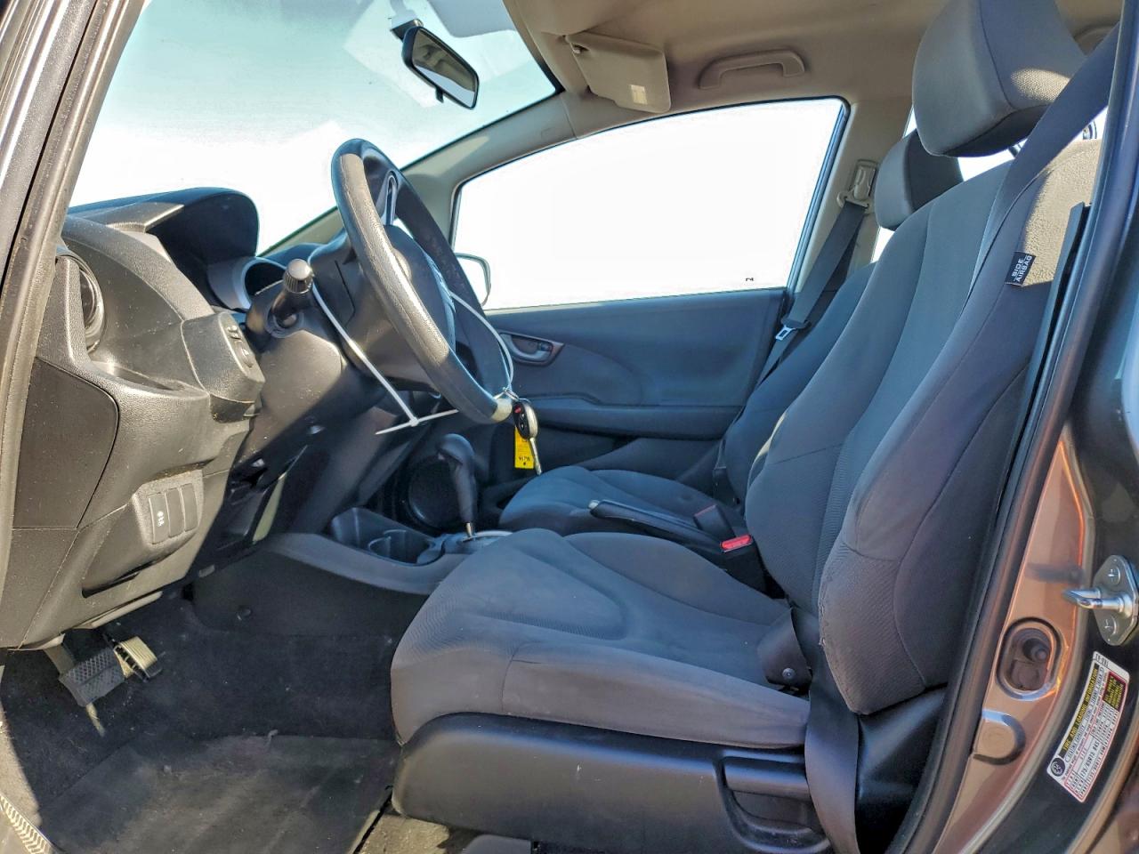 2013 HONDA FIT photo 13