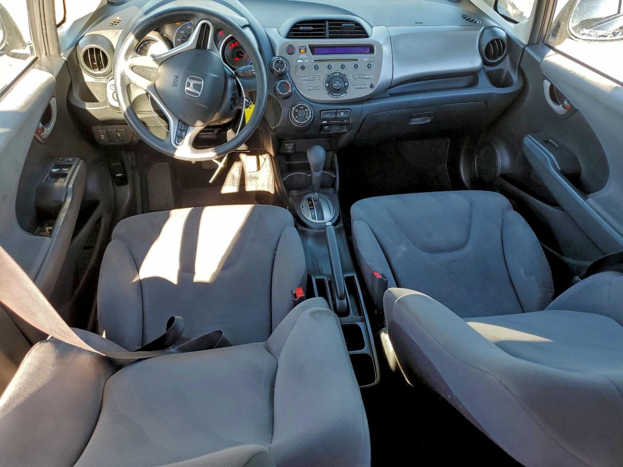 2013 HONDA FIT photo 15