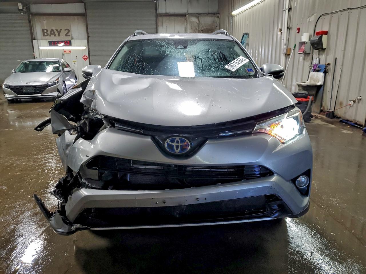 2017 TOYOTA RAV4 HV LE photo 13