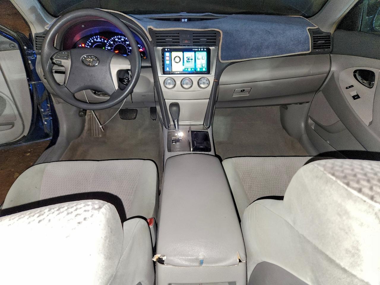 2010 TOYOTA CAMRY BASE photo 8