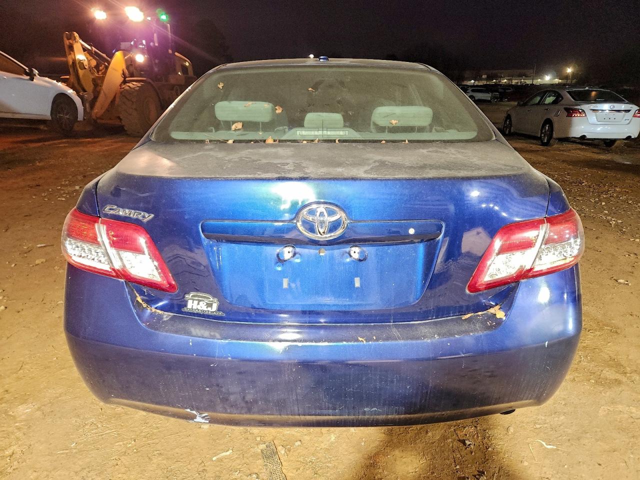 2010 TOYOTA CAMRY BASE photo 6