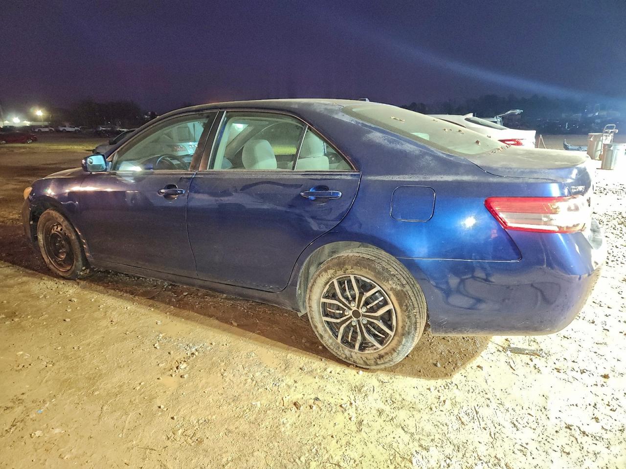 2010 TOYOTA CAMRY BASE photo 2