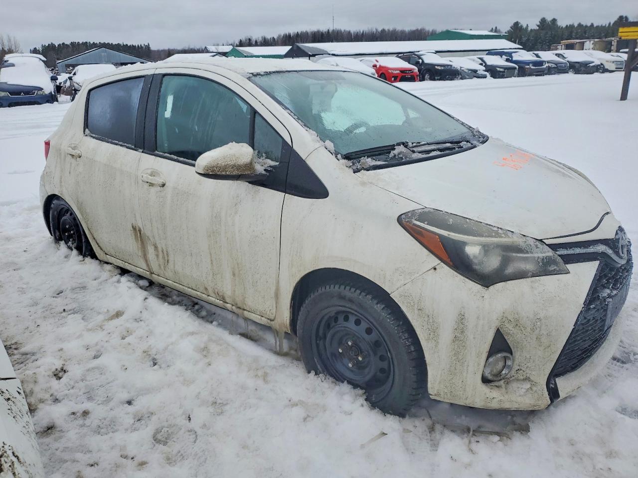 2015 TOYOTA YARIS photo 4