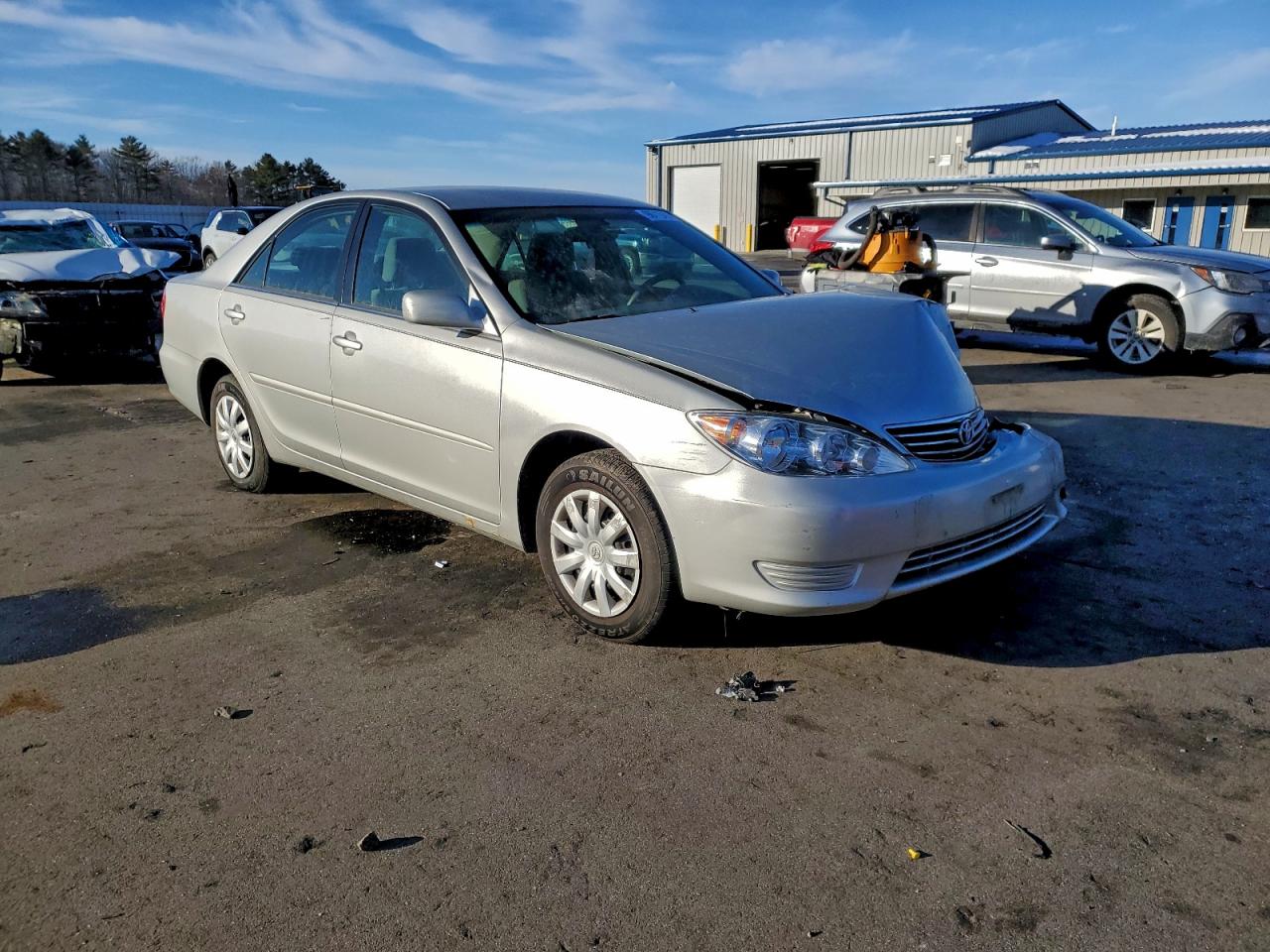 2005 TOYOTA CAMRY LE photo 4