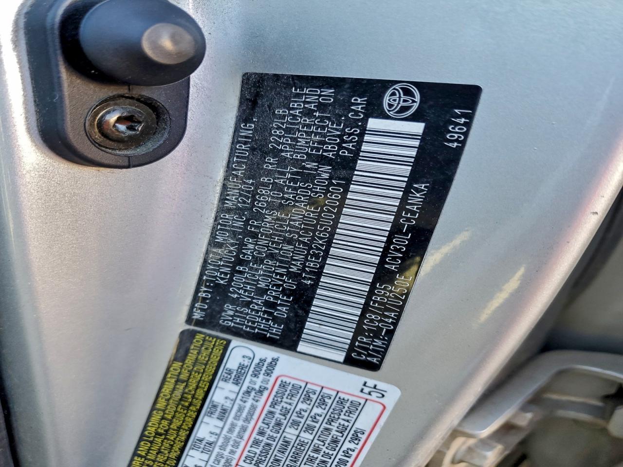 2005 TOYOTA CAMRY LE photo 13