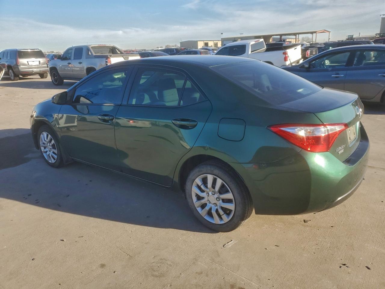 2014 TOYOTA COROLLA L photo 2
