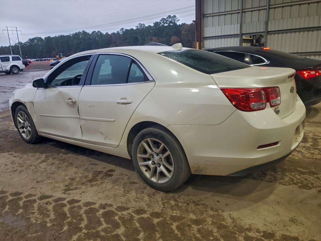 2014 CHEVROLET MALIBU 1LT photo 2