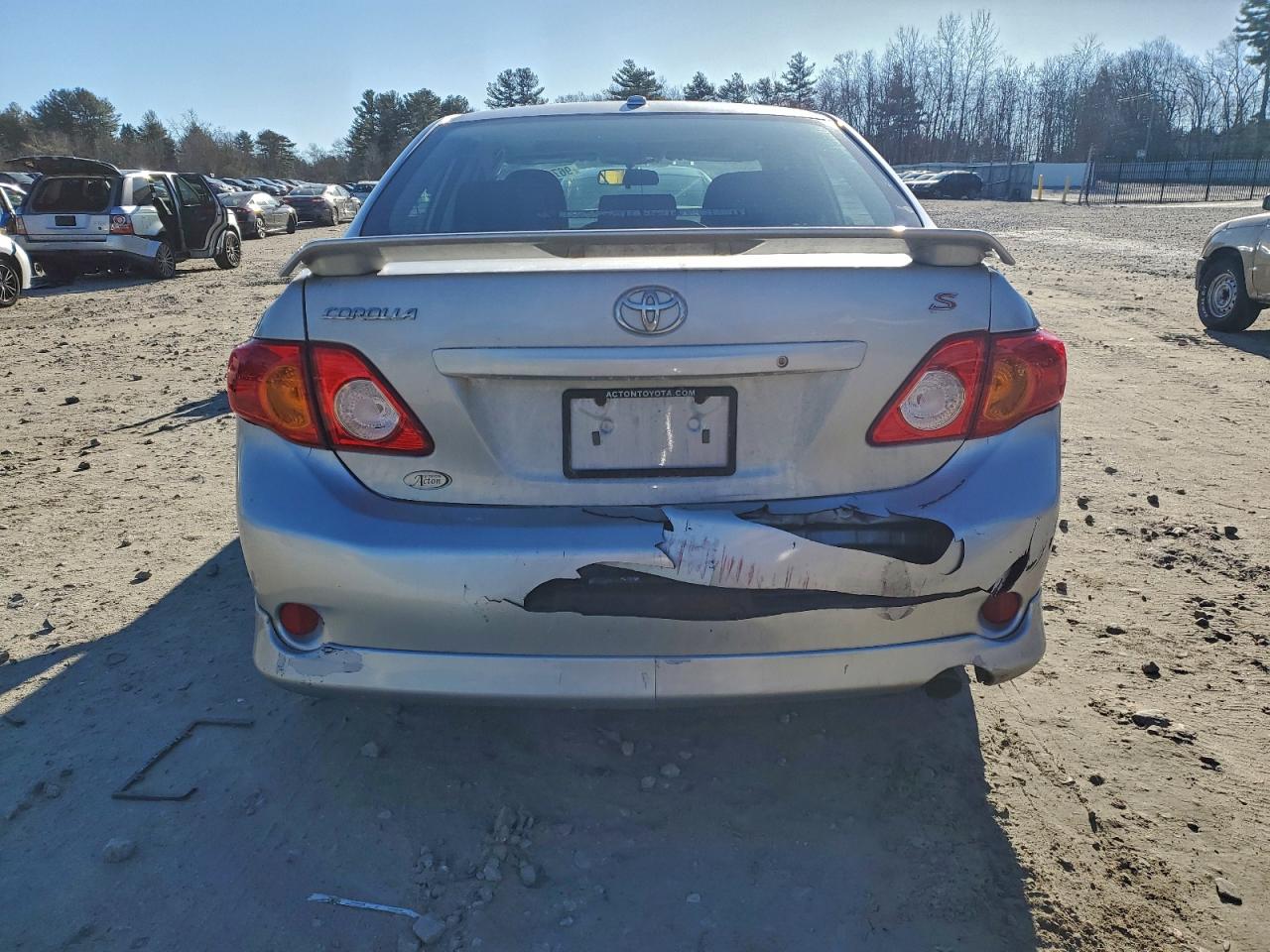 2010 TOYOTA COROLLA BASE photo 11
