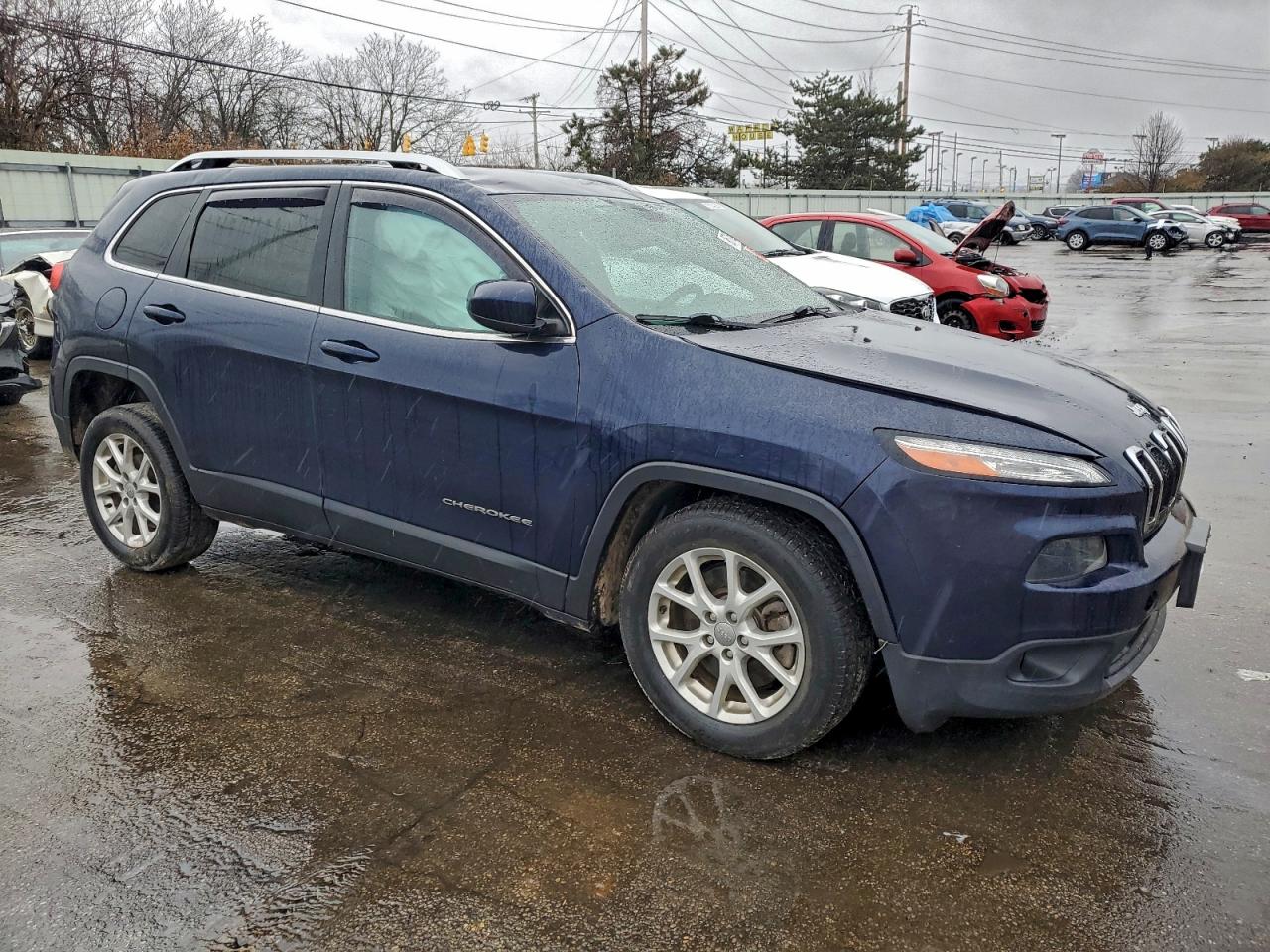 2015 JEEP CHEROKEE LATITUDE photo 4