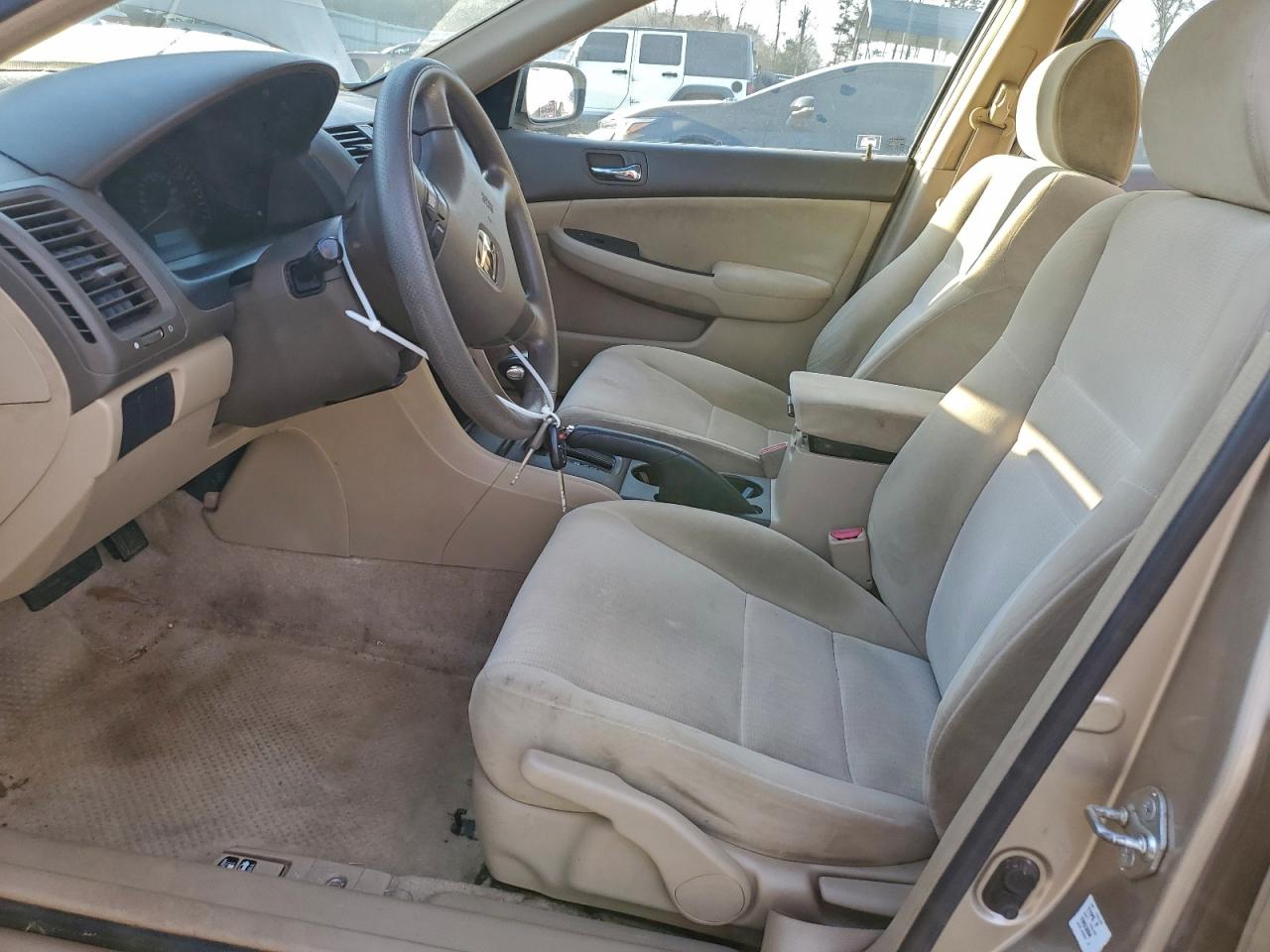 2004 HONDA ACCORD LX photo 7