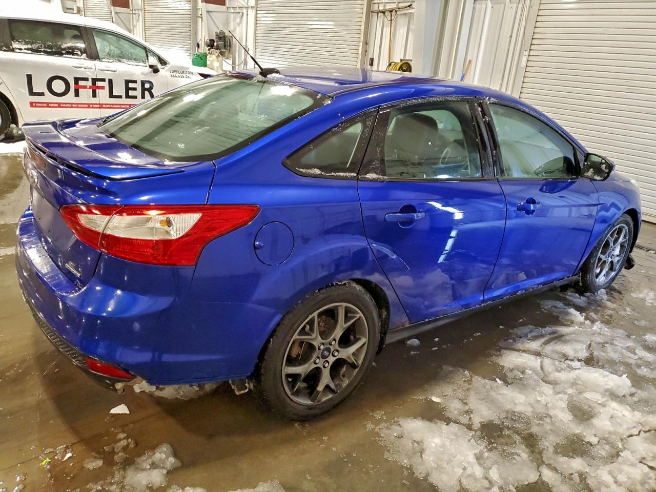 2014 FORD FOCUS SE photo 3