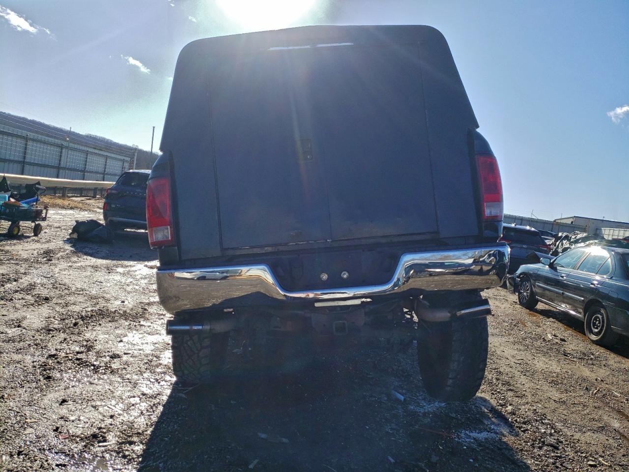 2016 RAM 1500 SLT photo 6