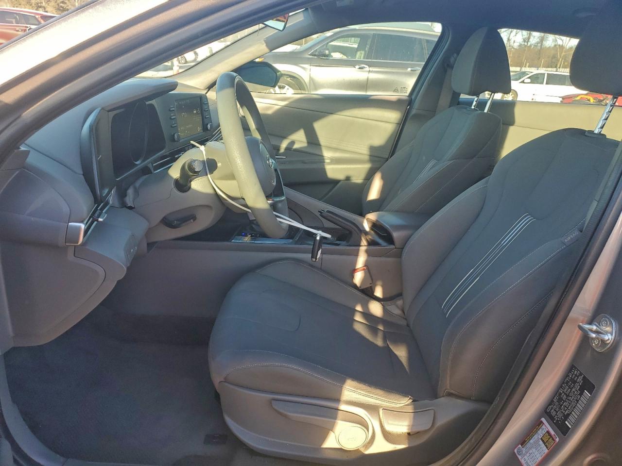 2023 HYUNDAI ELANTRA SEL photo 16