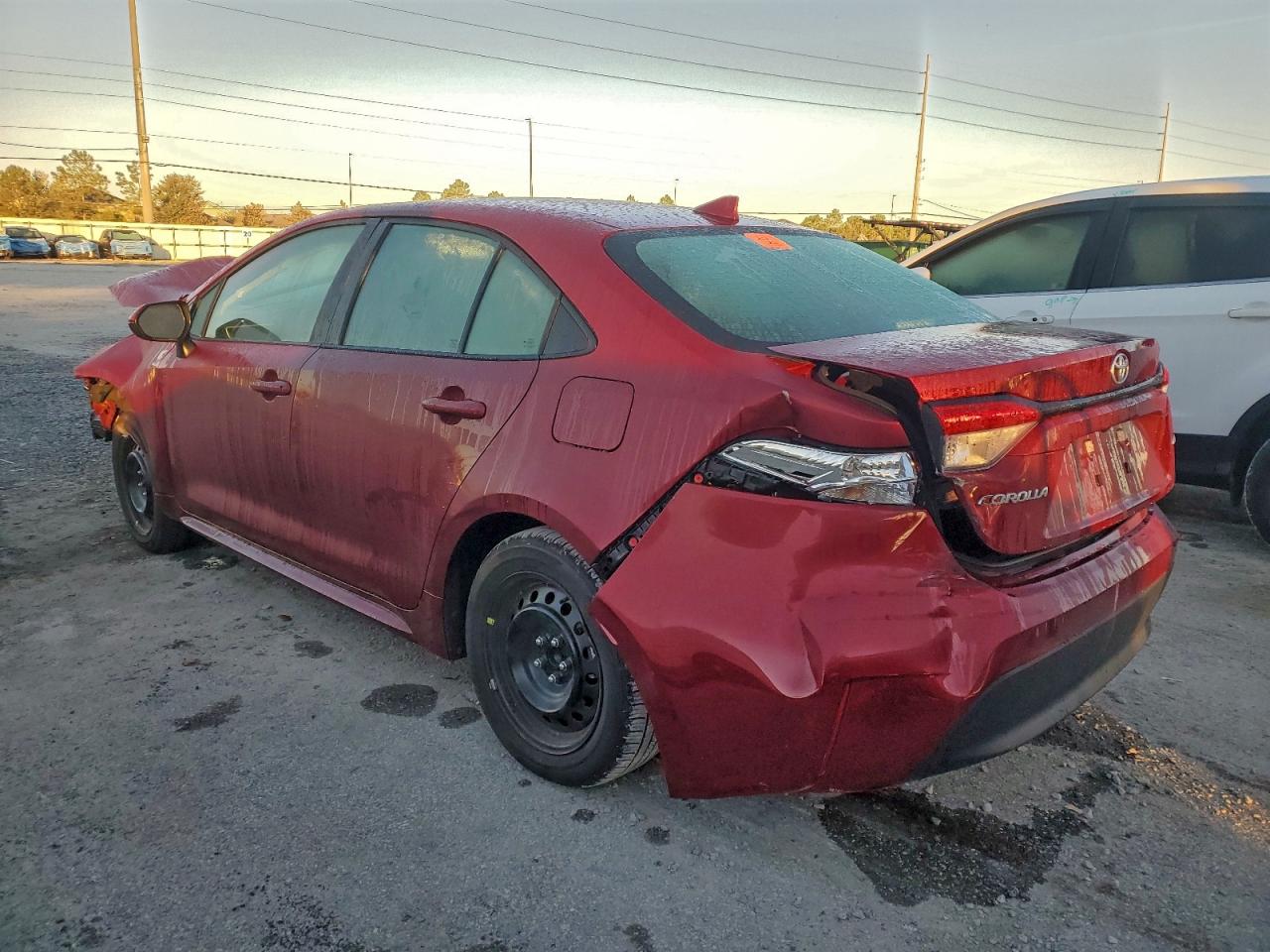 2024 TOYOTA COROLLA LE photo 2