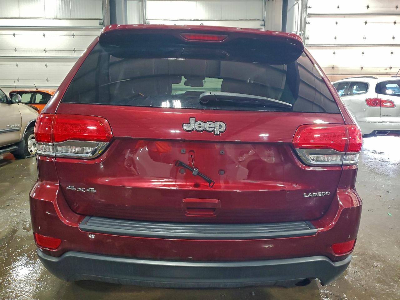 2016 JEEP GRAND CHEROKEE LAREDO photo 6