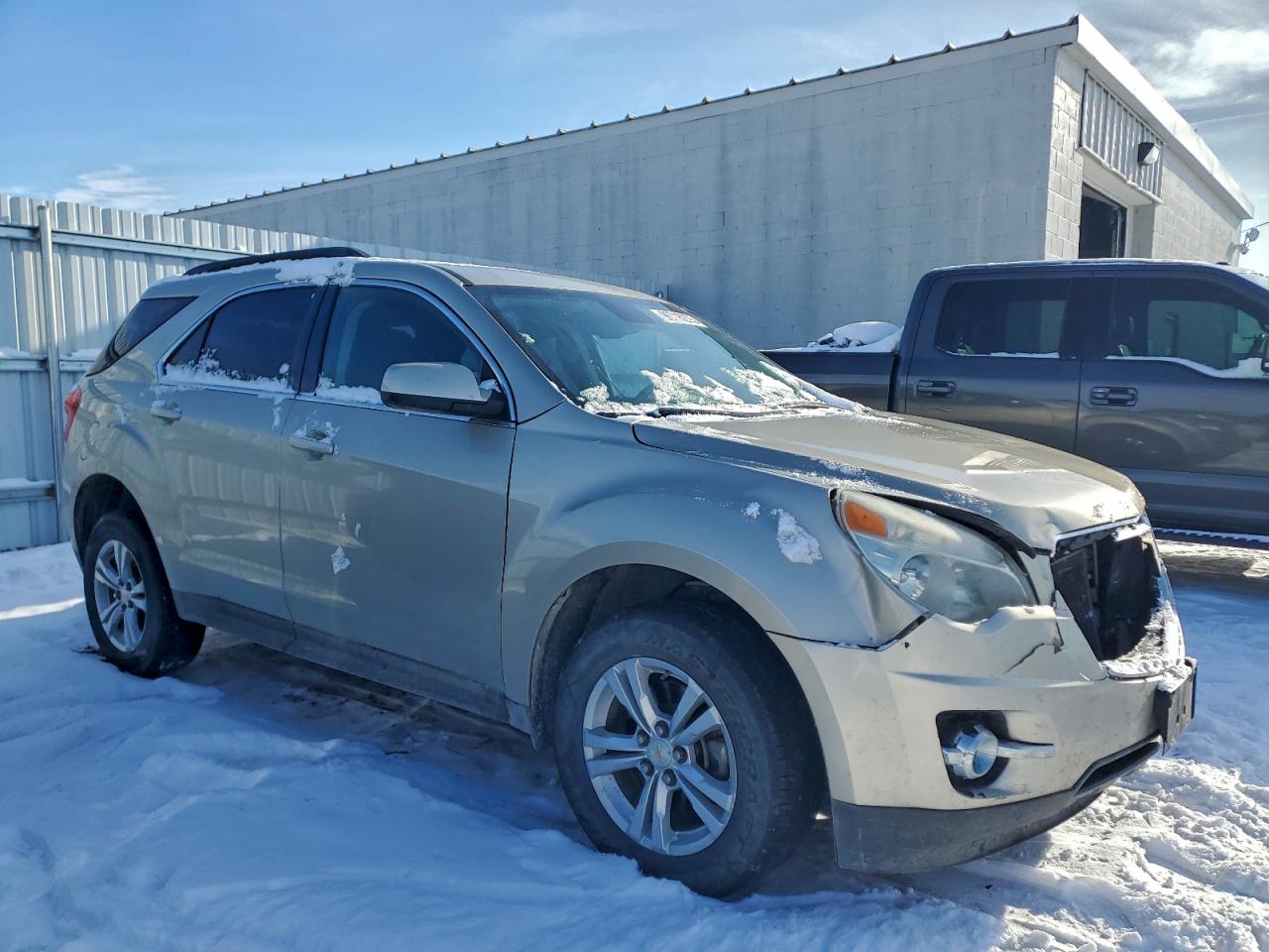 2013 CHEVROLET EQUINOX LT photo 4