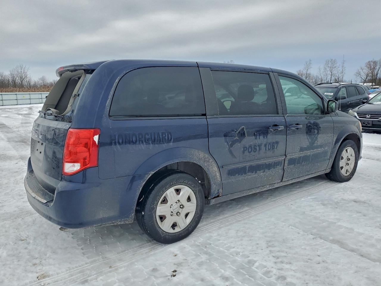 2012 DODGE GRAND CARAVAN SE photo 3