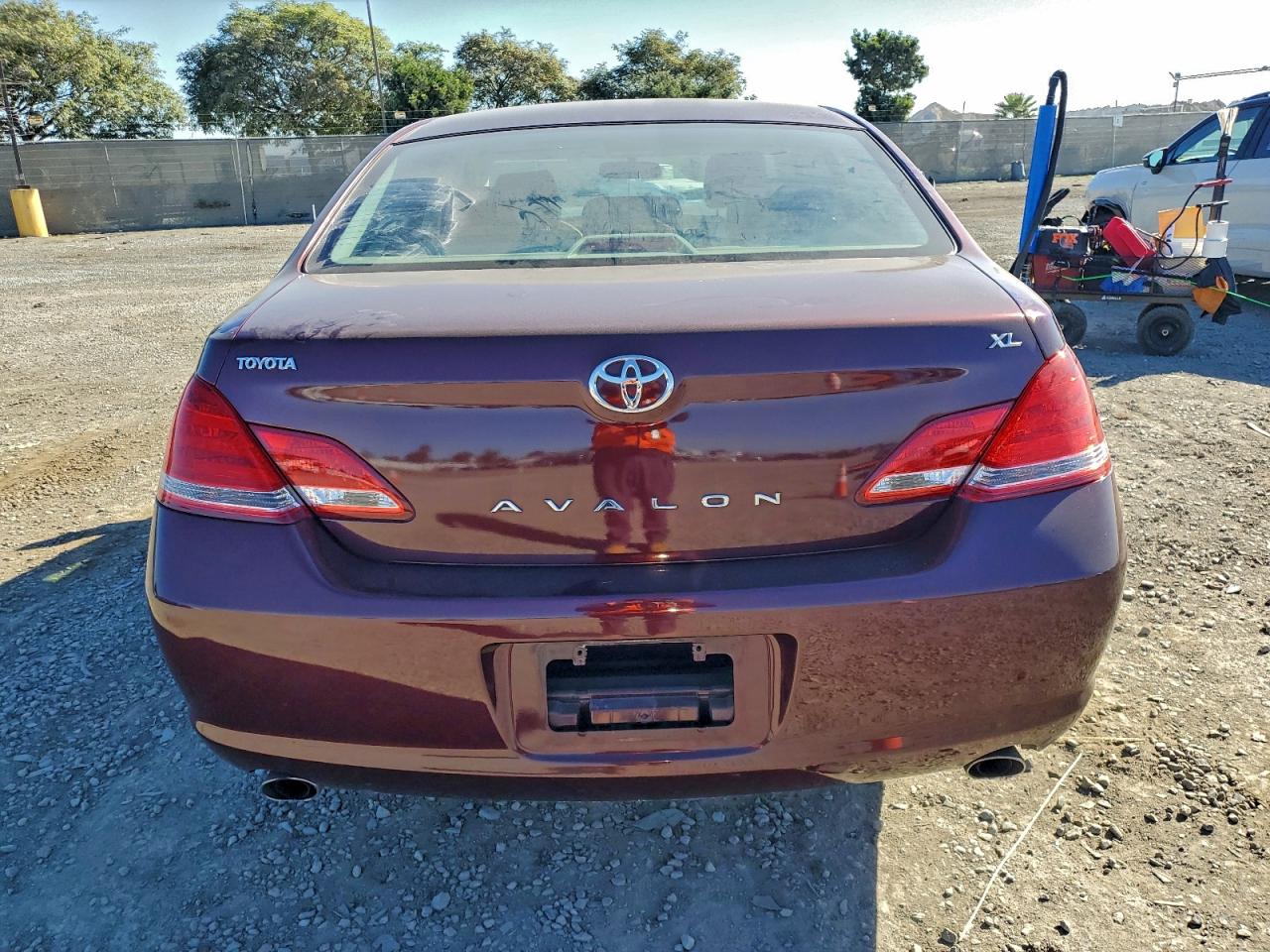 2006 TOYOTA AVALON XL photo 6