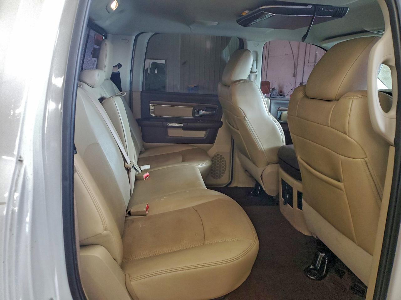 2014 RAM 1500 LARAMIE photo 10
